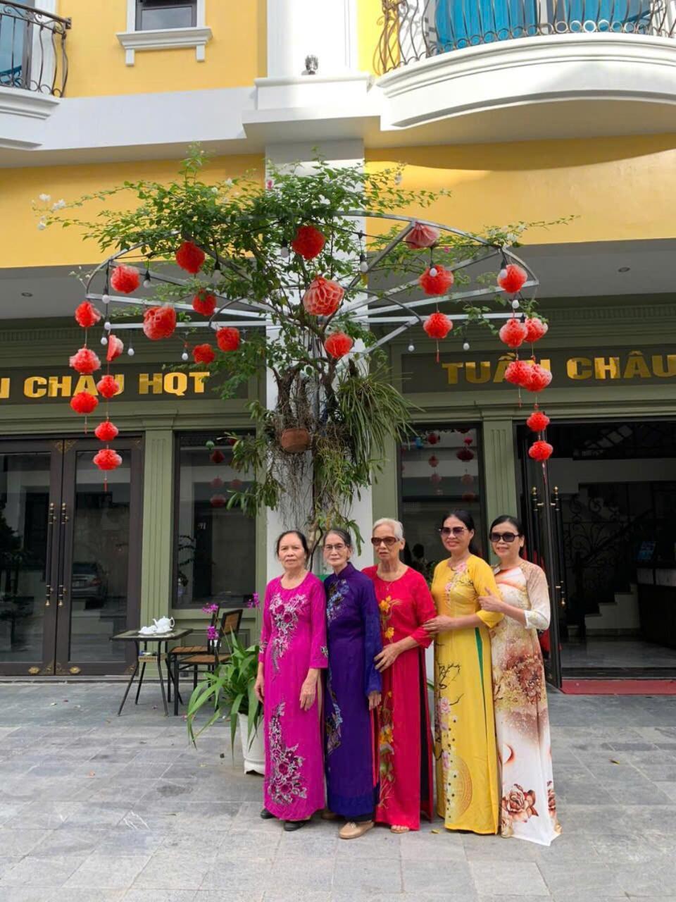 Tuan Chau Hqt Hotel ฮาลอง ภายนอก รูปภาพ